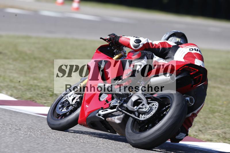 /Archiv-2025/49 26.08.2025 Cornu Master School ADR/rot-rouge/27